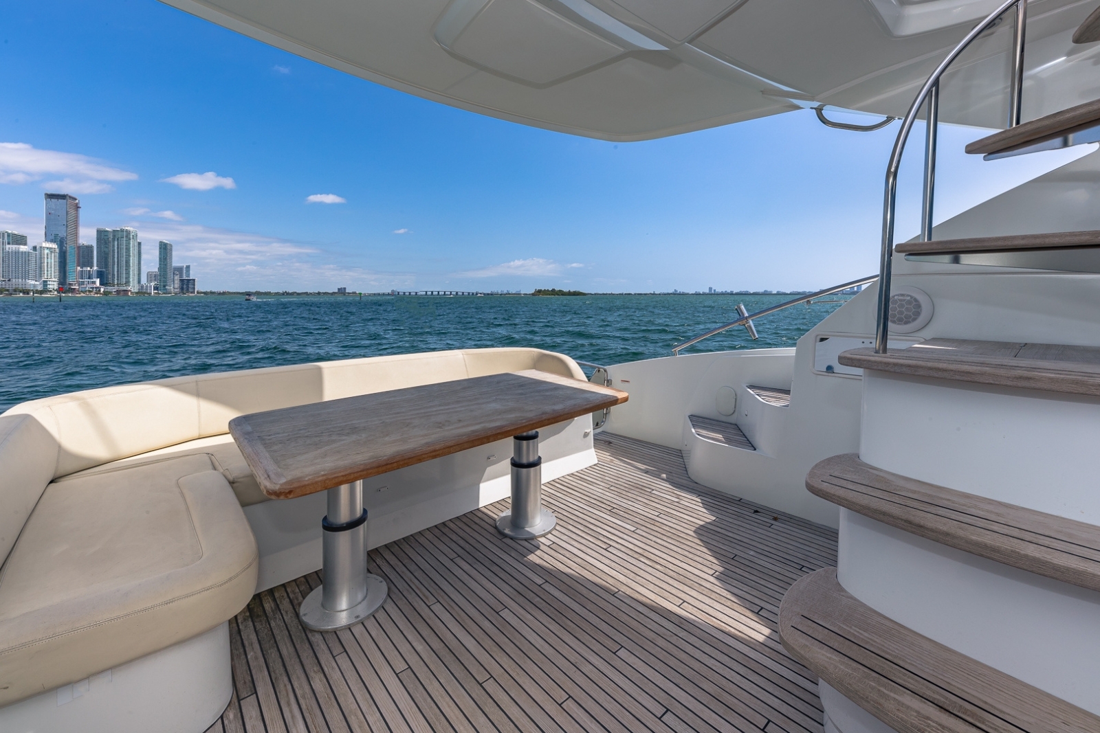 52' Beneteau yacht charter Miami photo 3