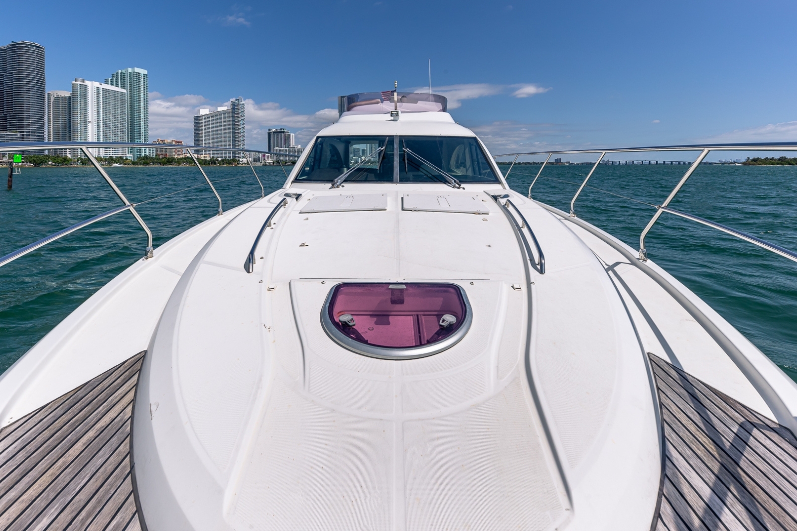 52' Beneteau yacht charter Miami photo 4