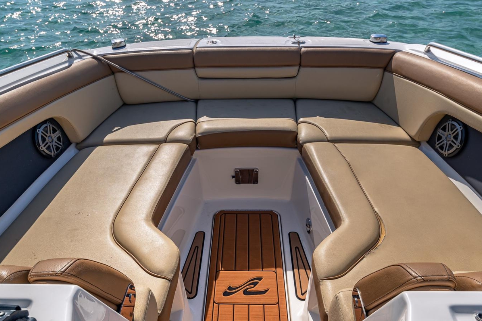 29' Sea Ray yacht charter Miami photo 8