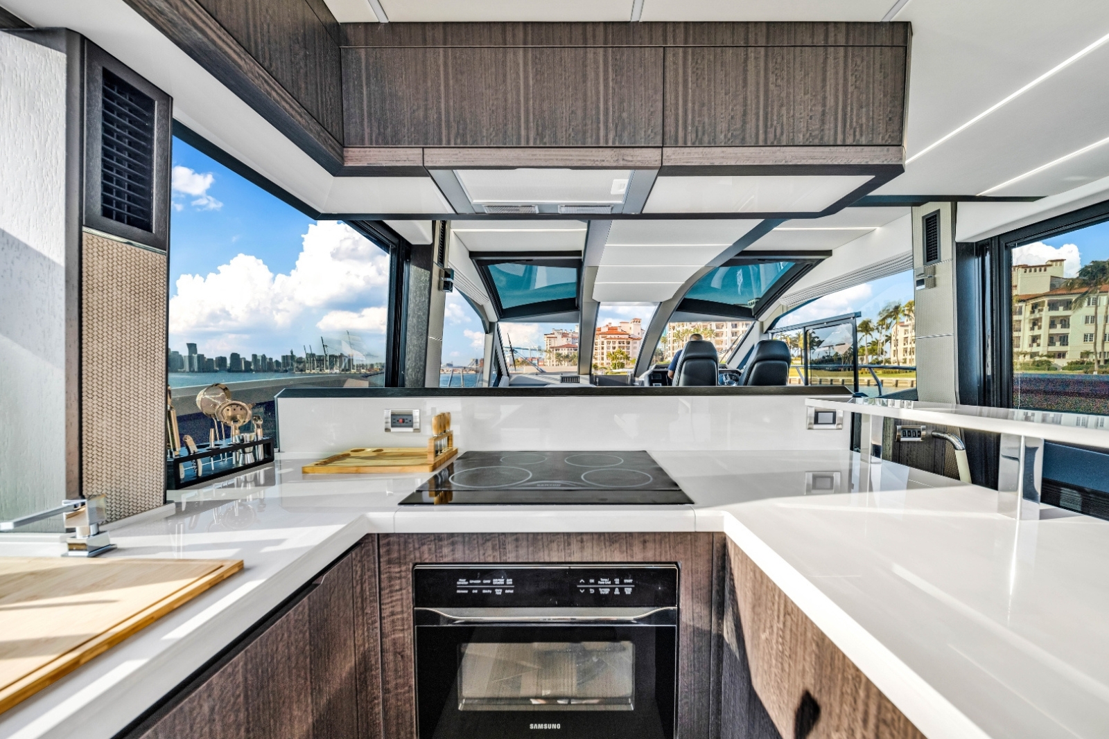 68' Galeon 2025 yacht charter Miami photo 5