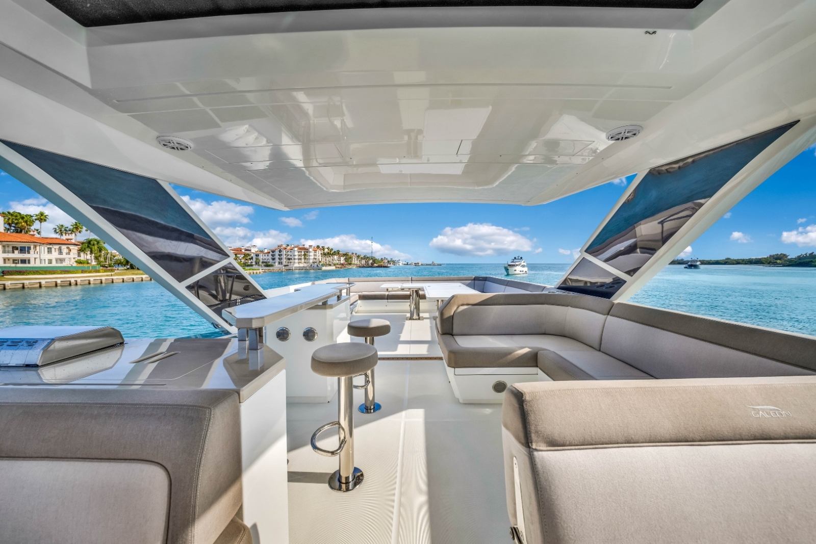 68' Galeon 2025 yacht charter Miami photo 7