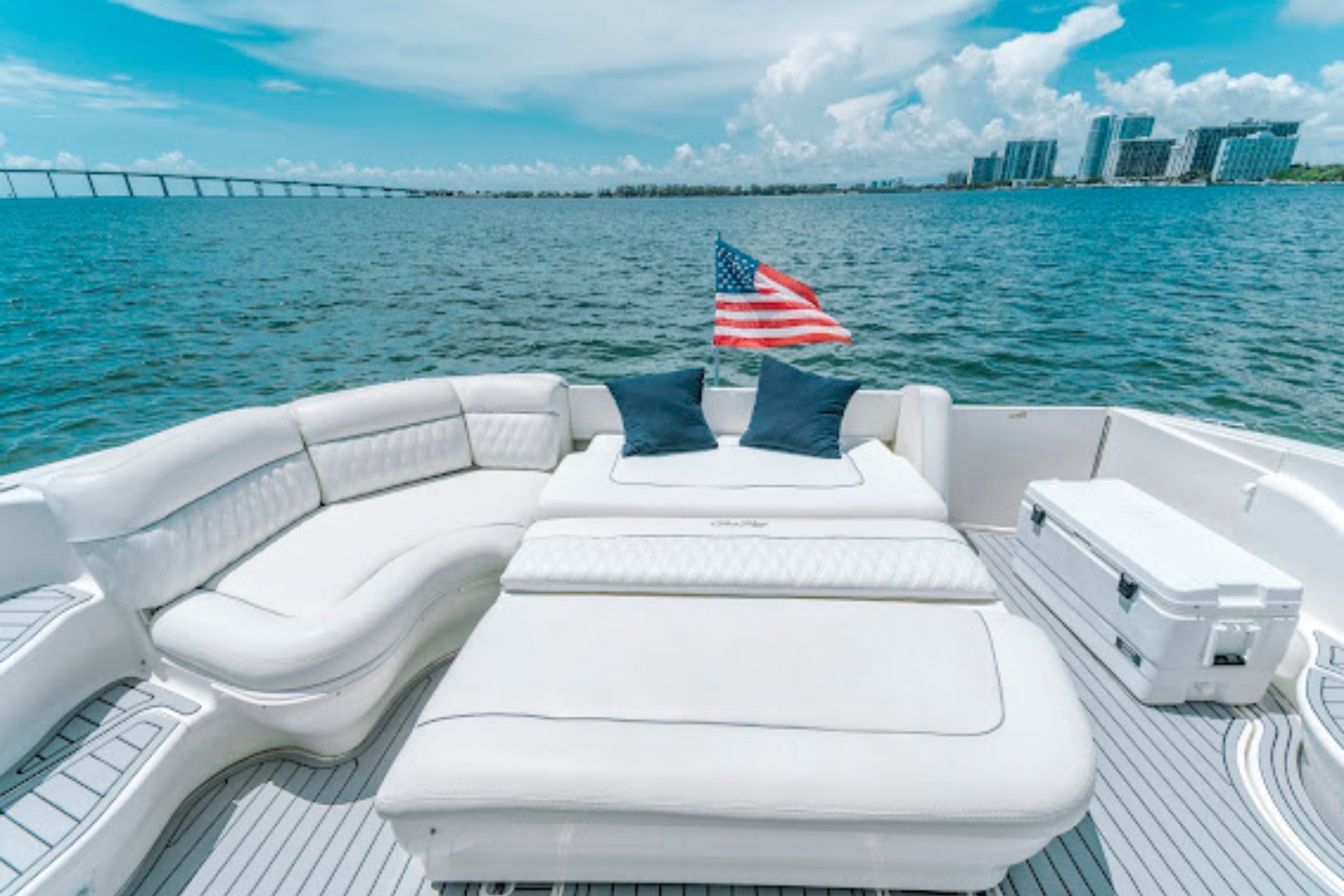 60' Sea Ray yacht charter Miami photo 5