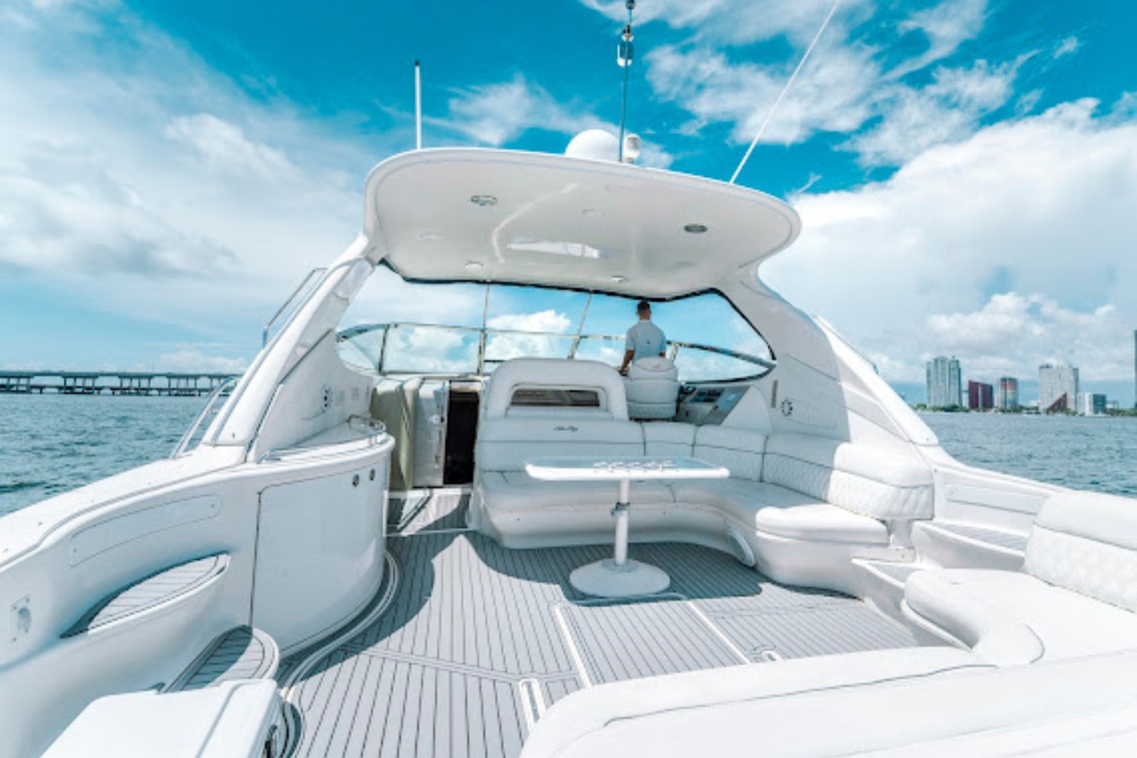 60' Sea Ray yacht charter Miami photo 6