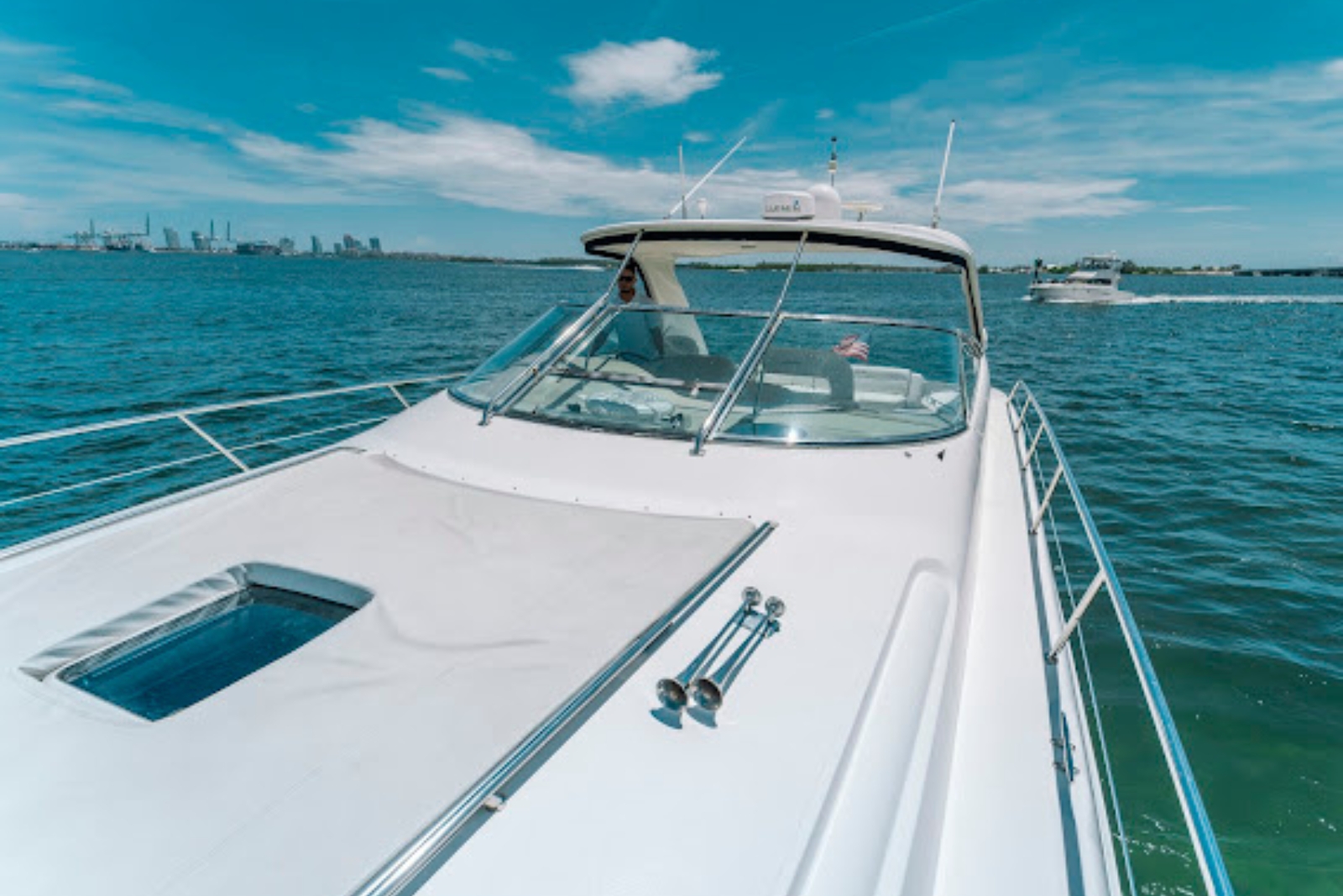 60' Sea Ray yacht charter Miami photo 7