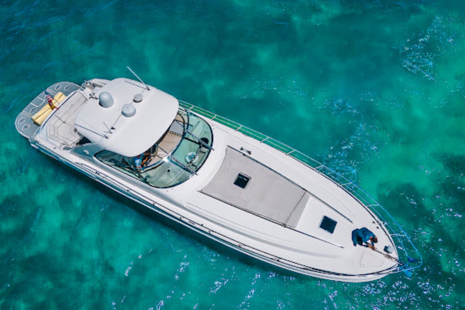 60' Sea Ray yacht charter Miami photo 8
