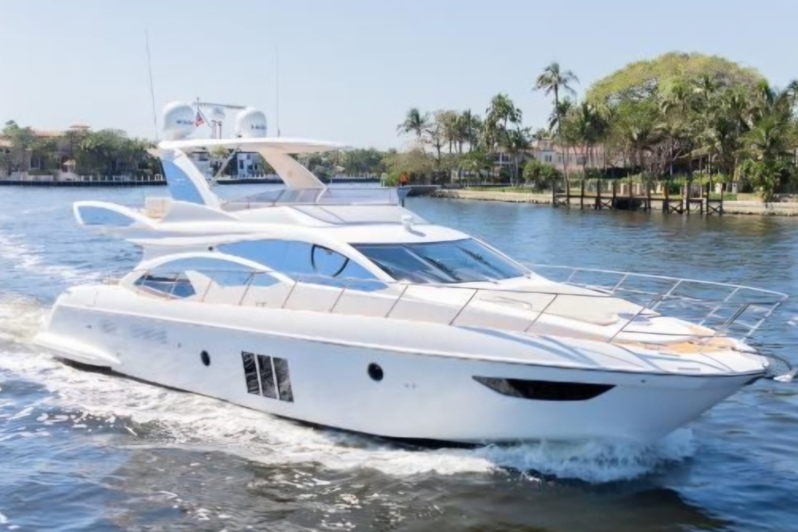 65' Azimut MBM yacht charter Miami photo 2