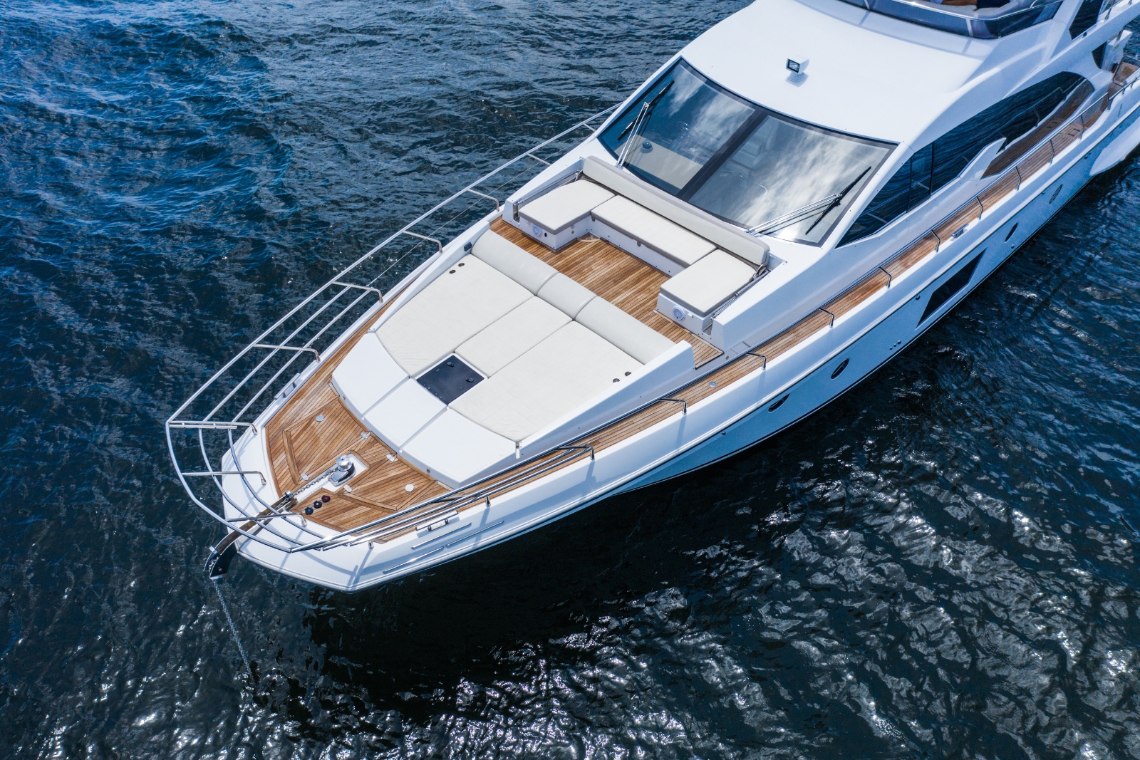 70' Azimut 2016 yacht charter Miami photo 3