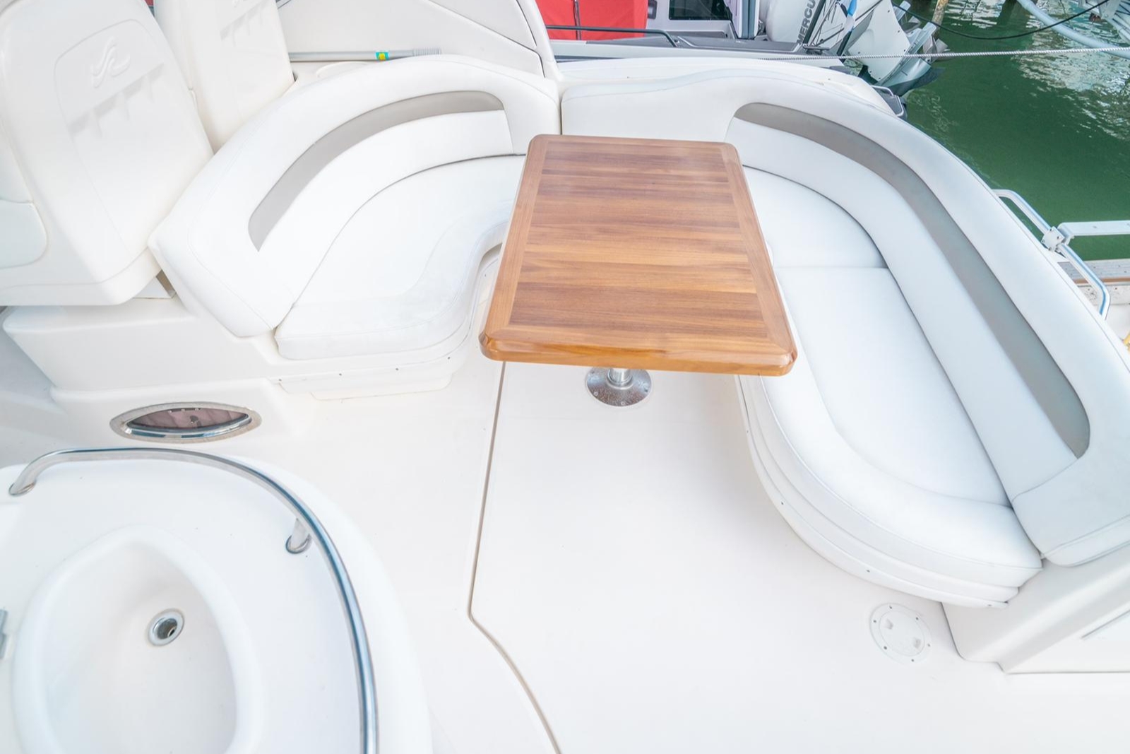 37' Sea Ray yacht charter Miami photo 5