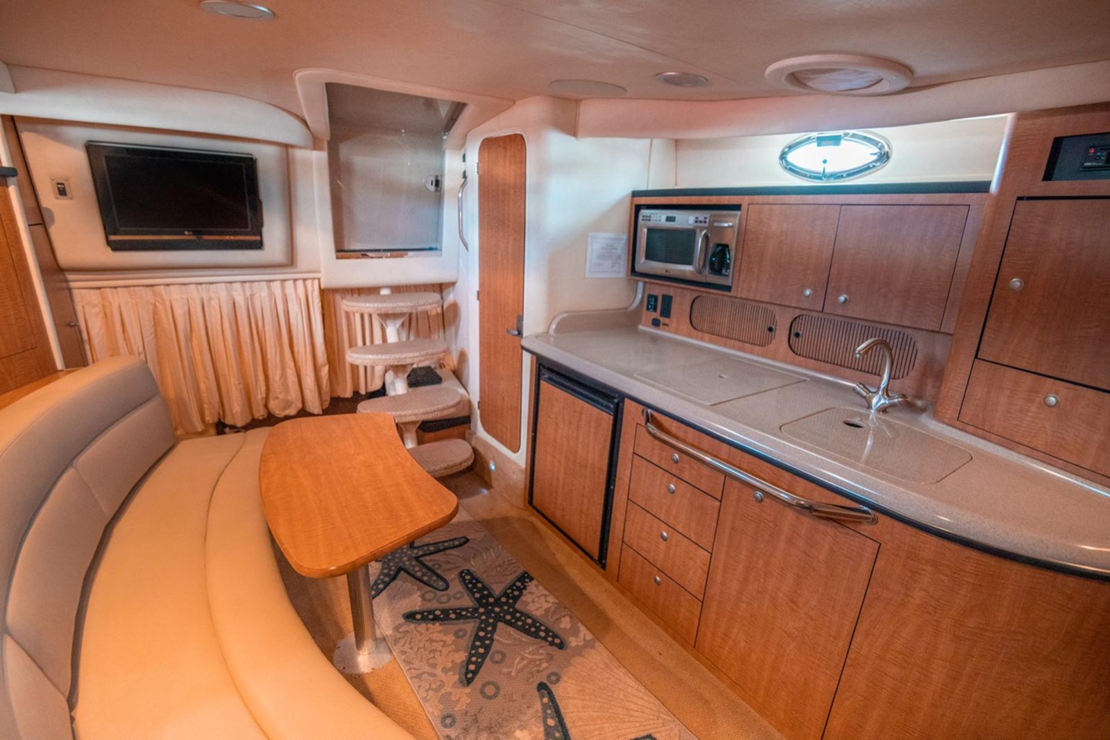37' Sea Ray yacht charter Miami photo 7