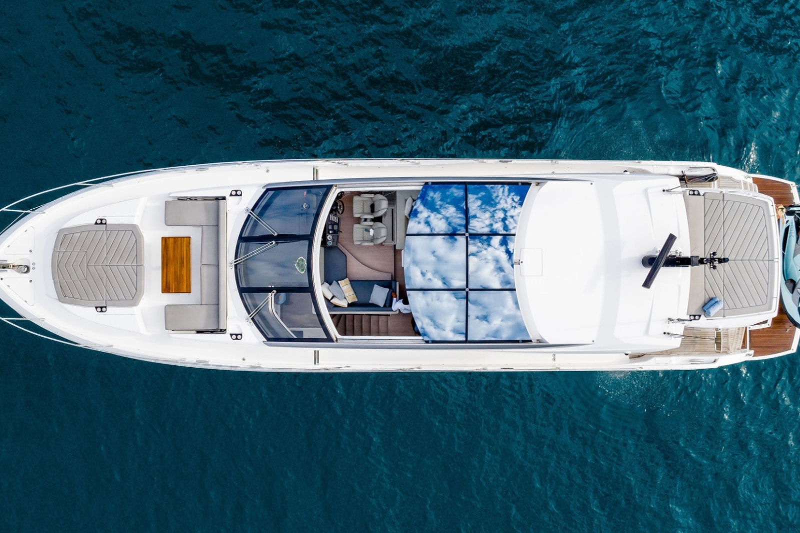 74' Sunseeker 2023 yacht charter Miami photo 4