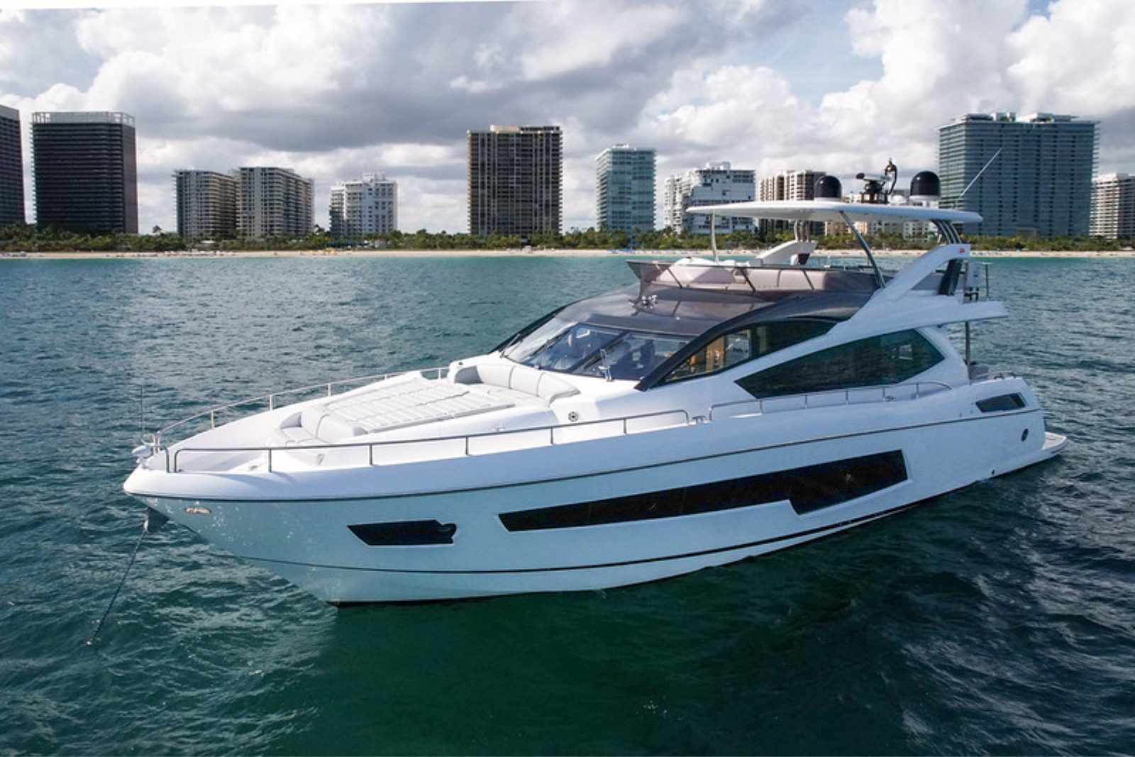 76' Sunseeker yacht charter Miami photo 2