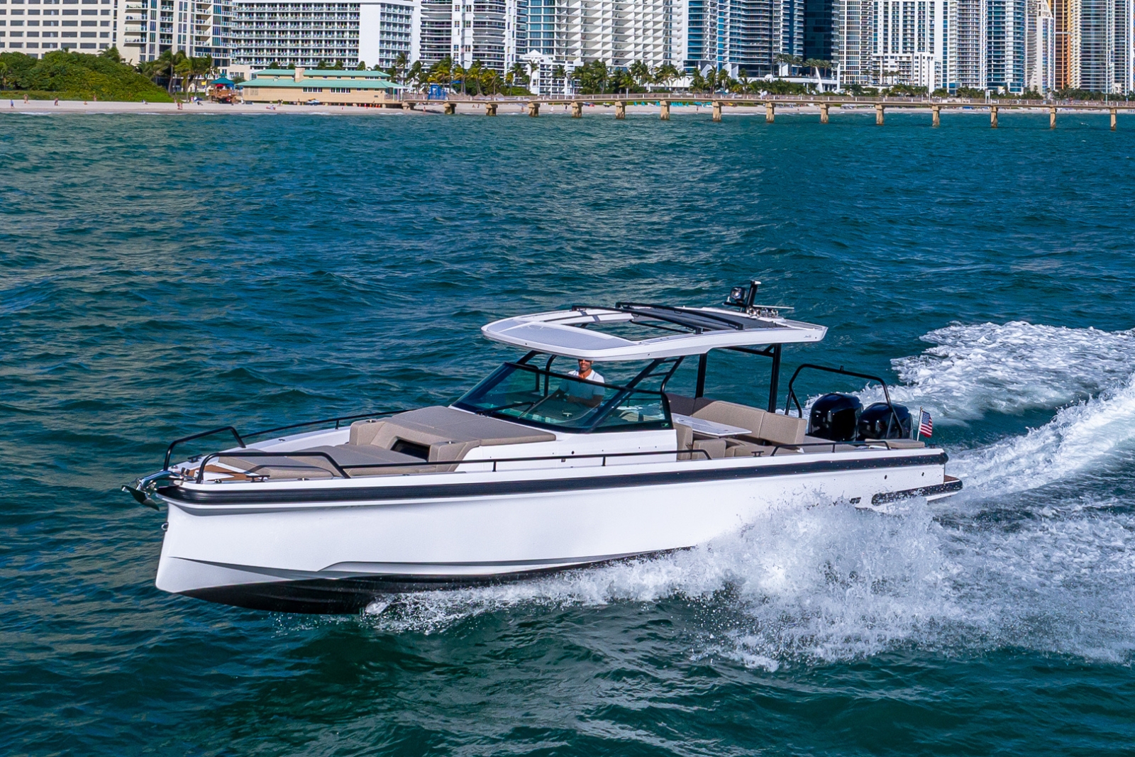 38' Axopar yacht charter Miami photo 2