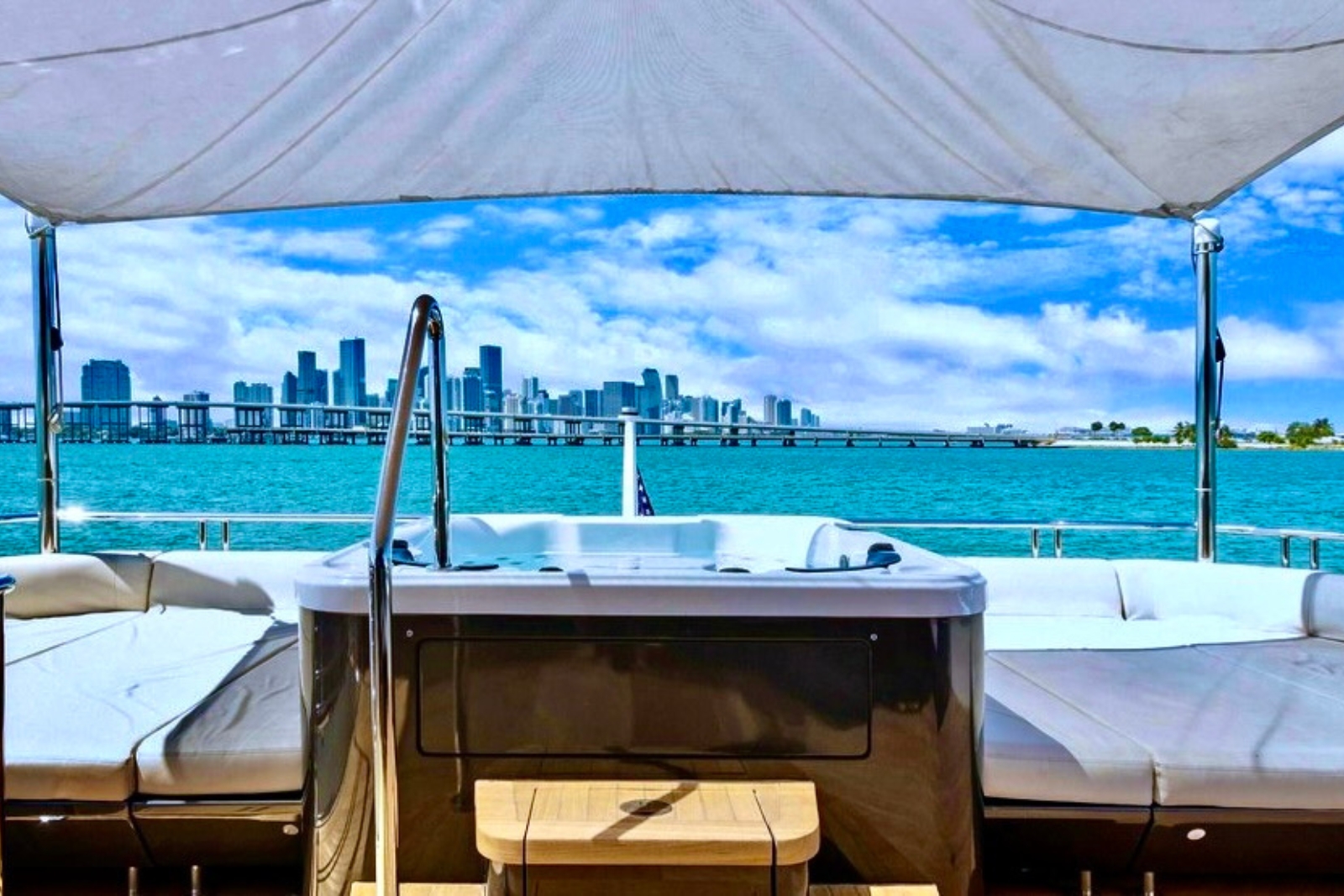 100' OC E yacht charter Miami photo 6