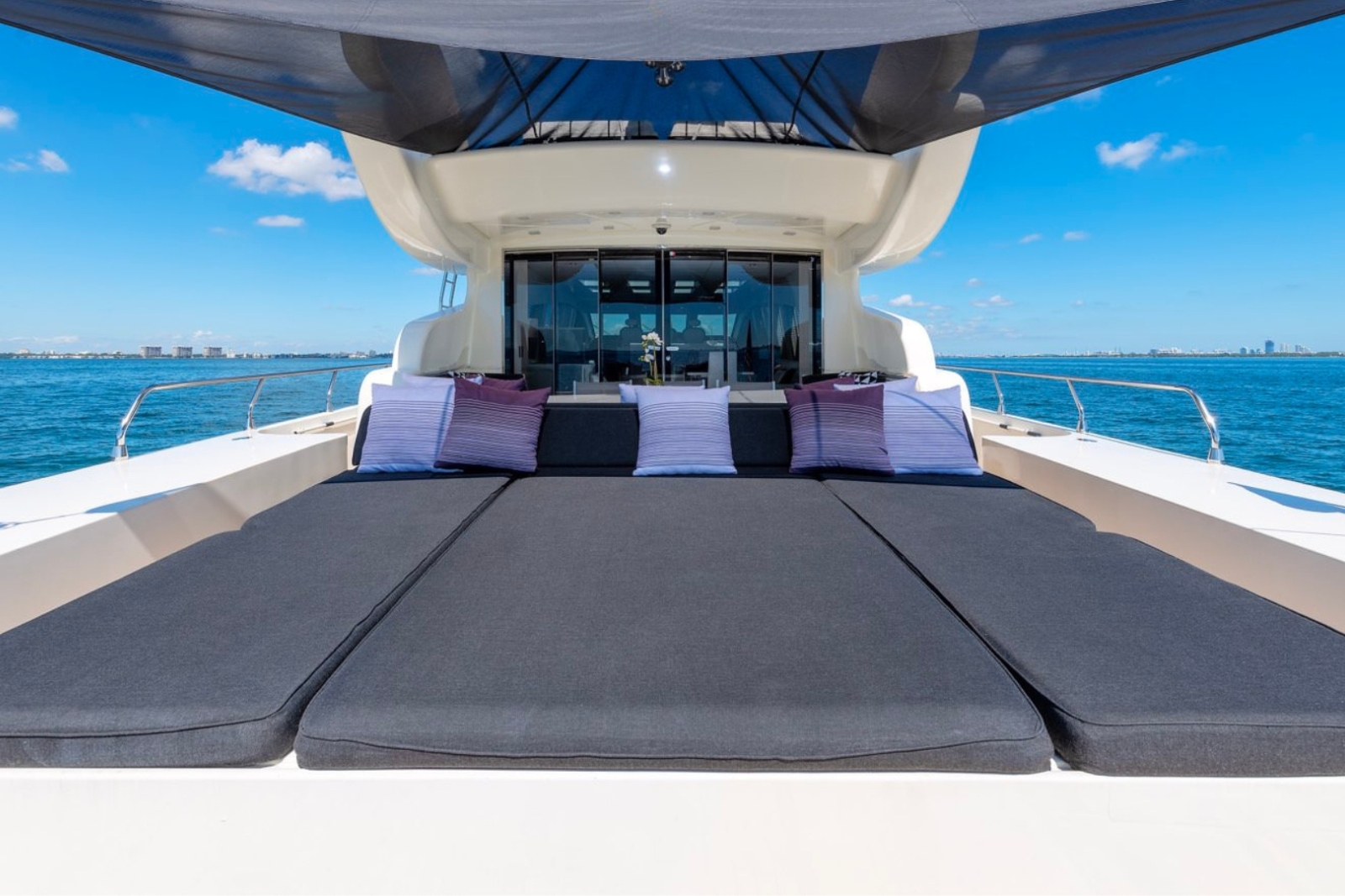 102' Leo R yacht charter Miami photo 6