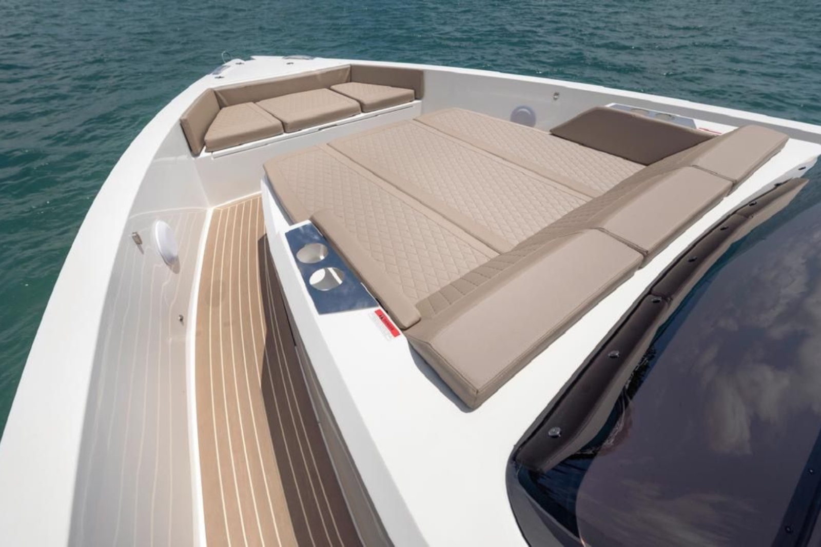 42' De Antonio yacht charter Miami photo 4