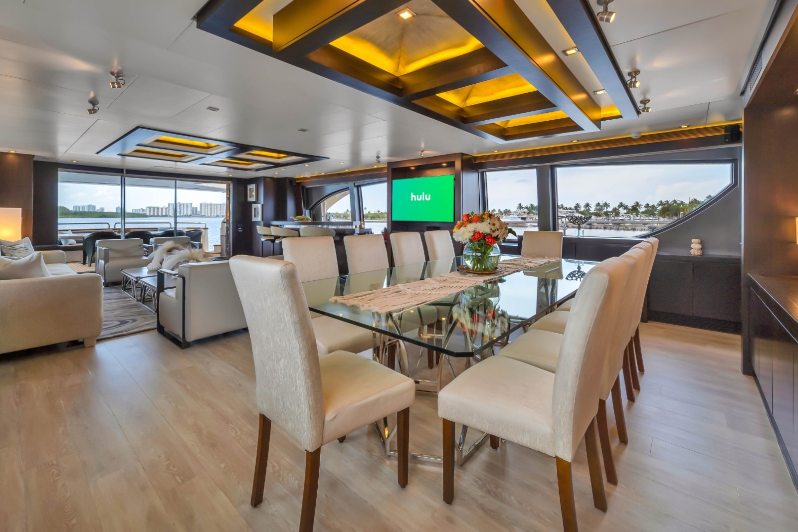 116' Azimut yacht charter Miami photo 8
