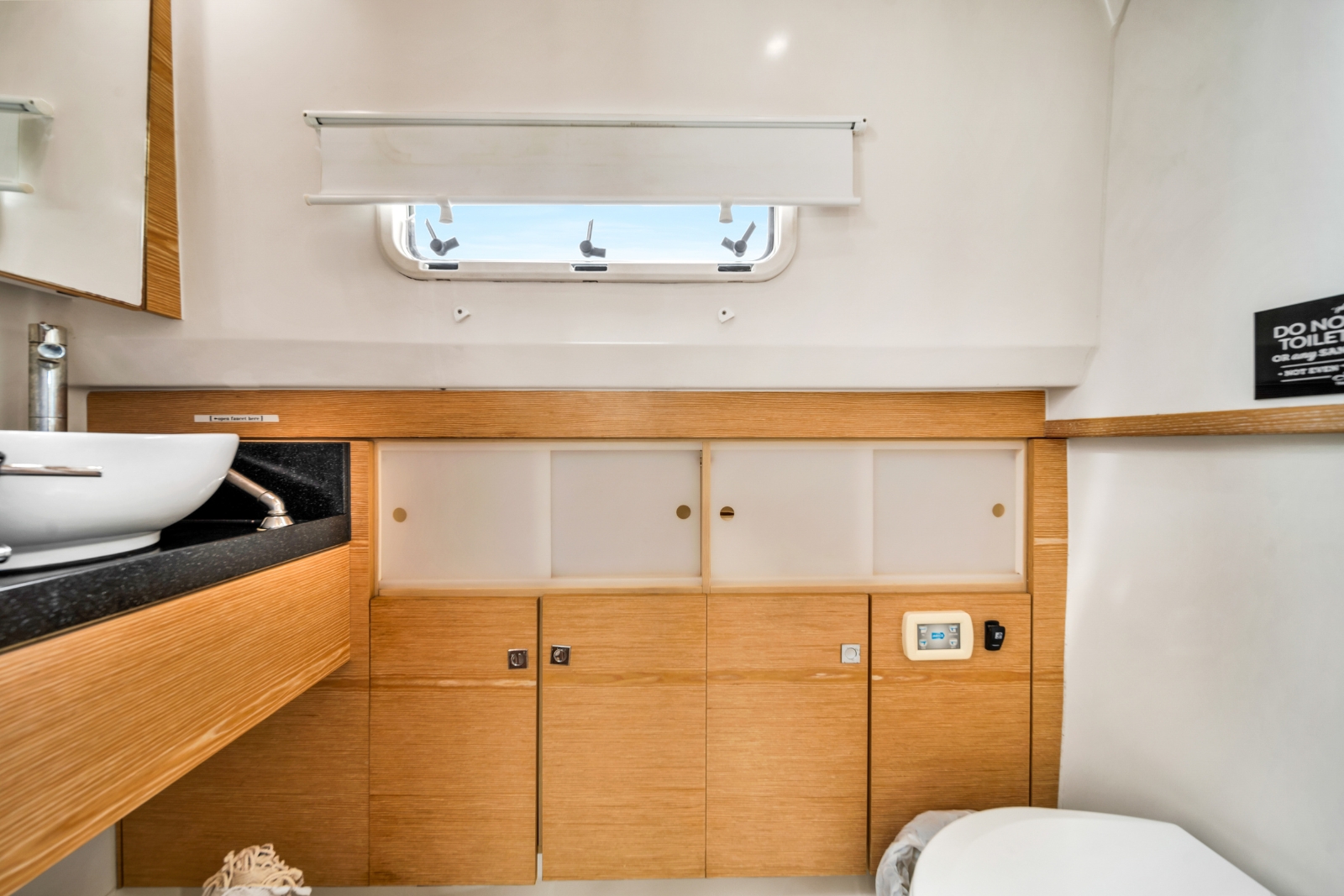 40' Fjord yacht charter Miami photo 6