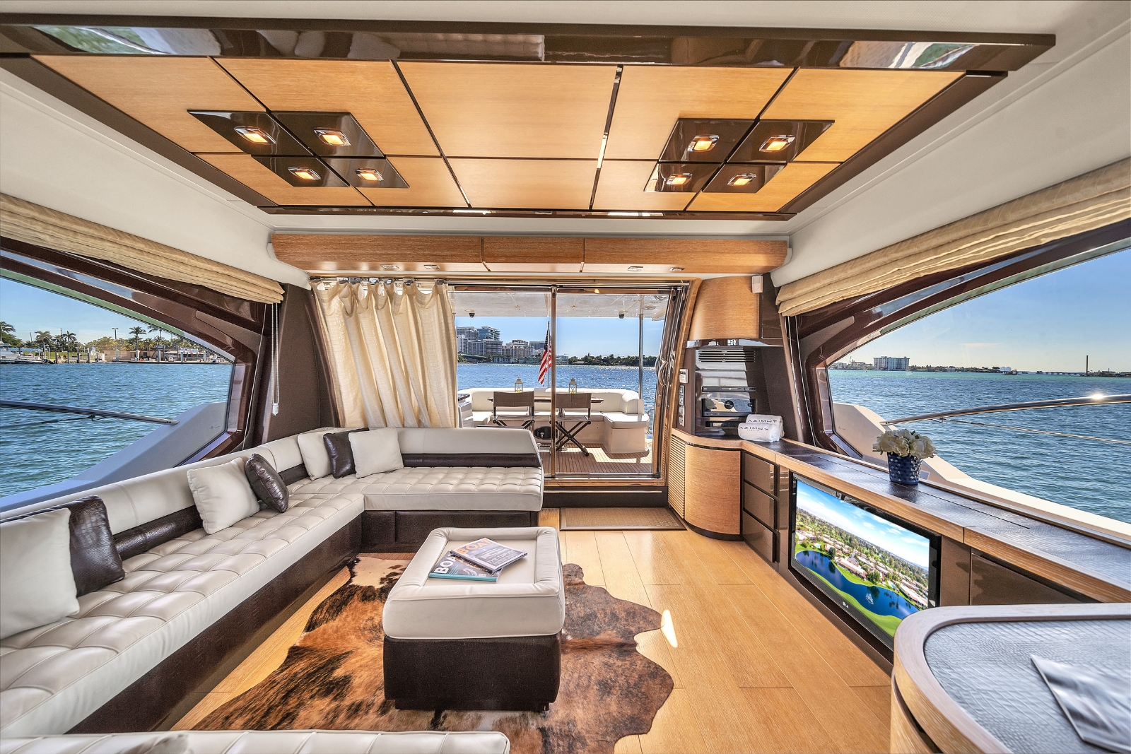 70' Azimut L2 yacht charter Miami photo 7