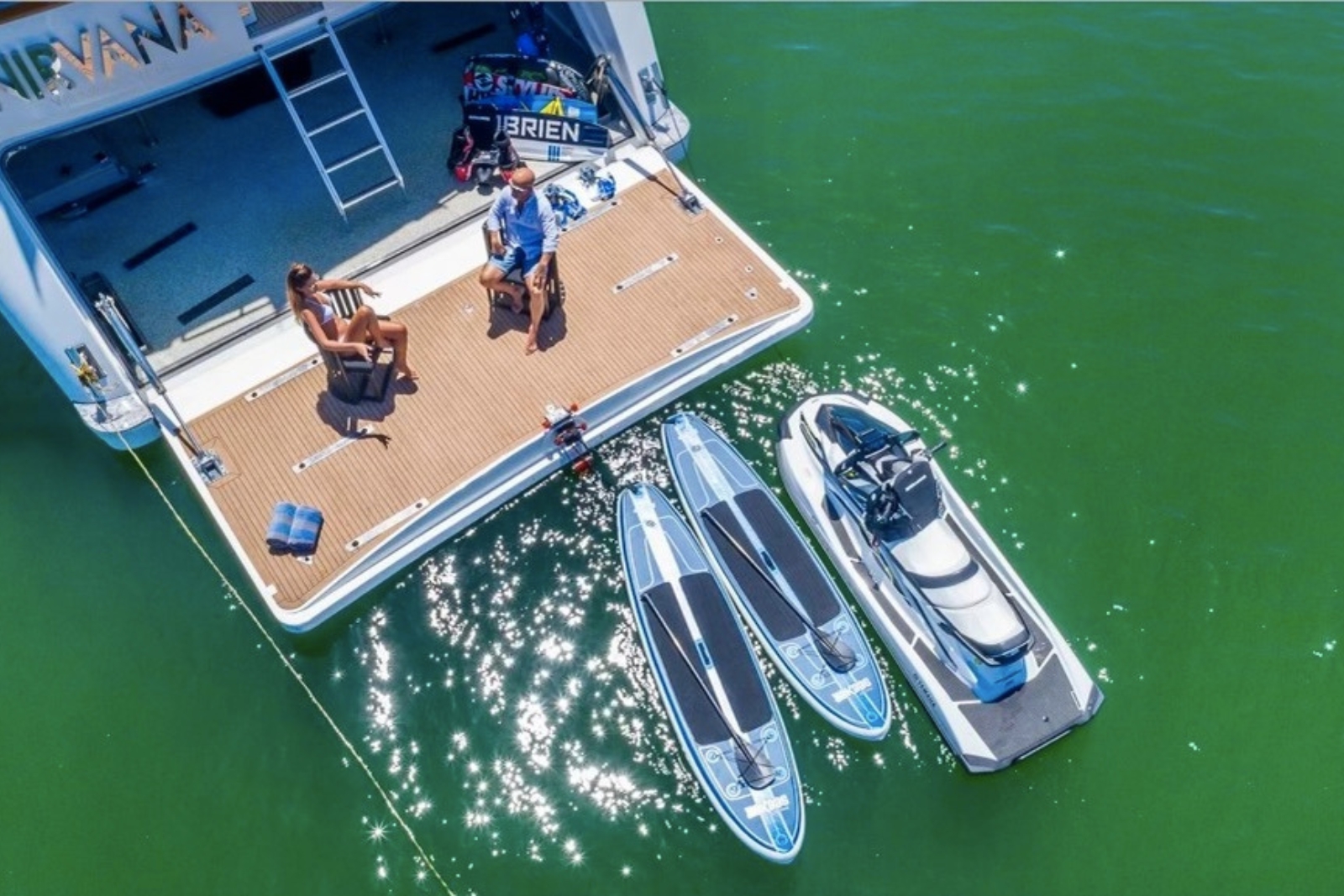 110' Horizon yacht charter Miami photo 2