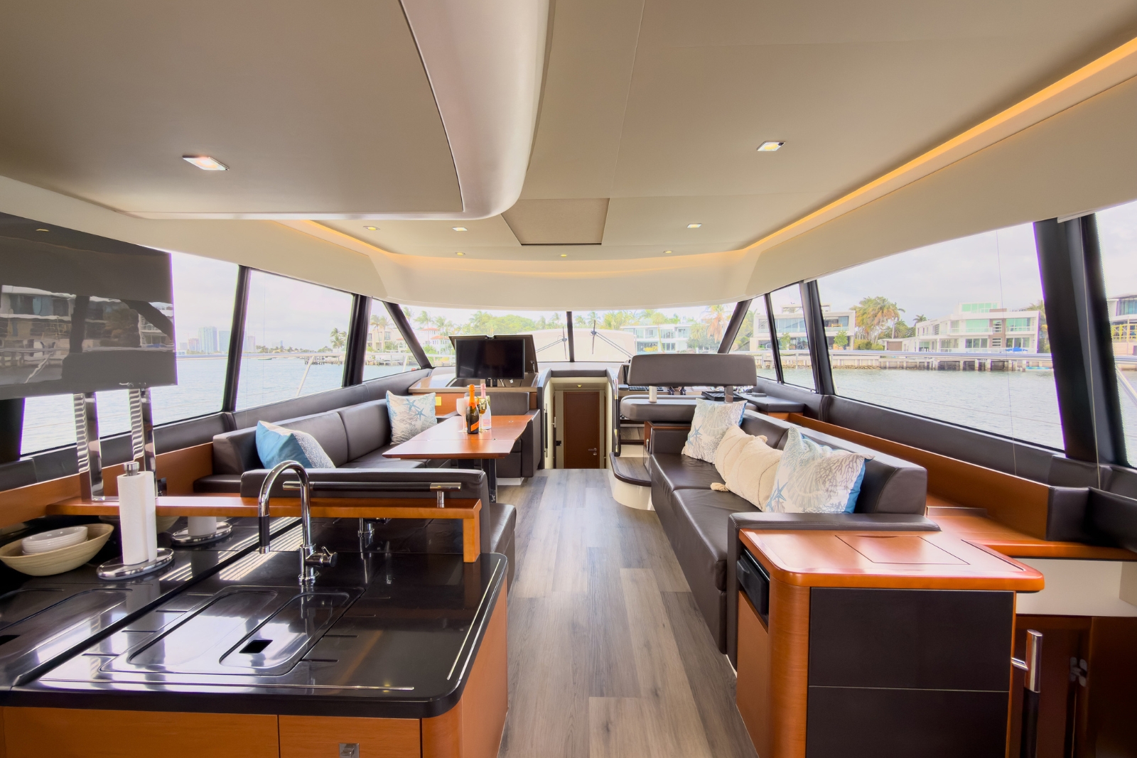 55' Prestige Venetian yacht charter Miami photo 4