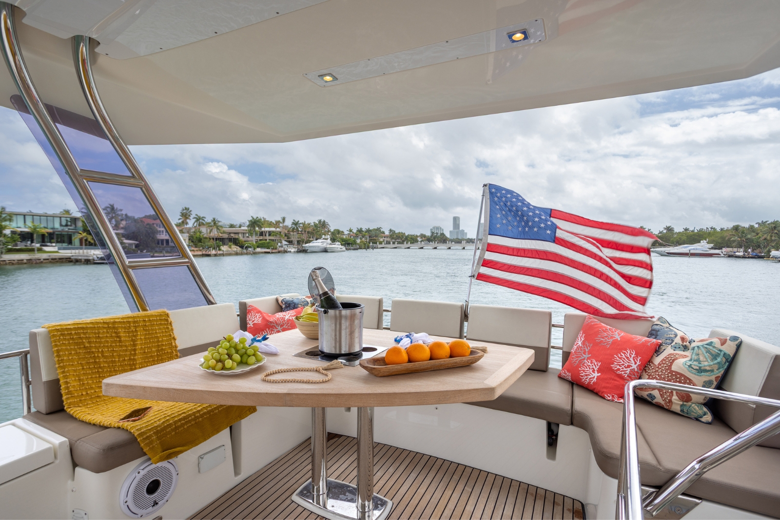 55' Prestige Venetian yacht charter Miami photo 8