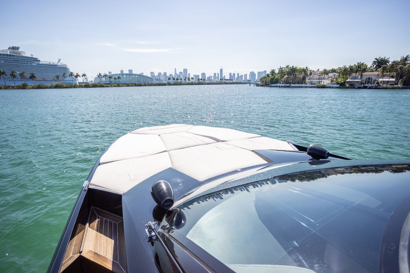 55' Techno yacht charter Miami photo 4