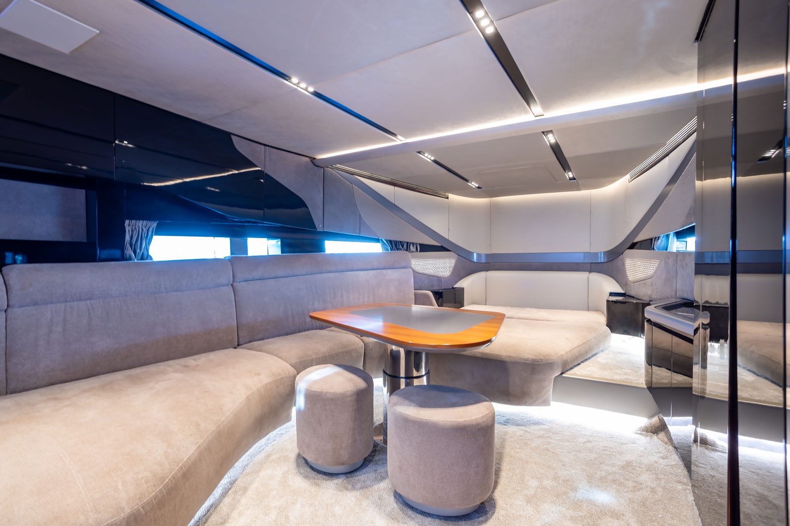 55' Techno yacht charter Miami photo 7