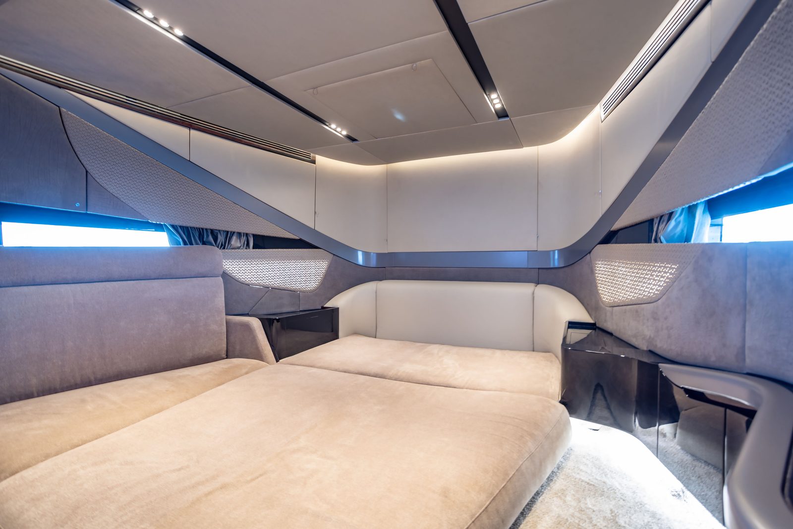 55' Techno yacht charter Miami photo 8