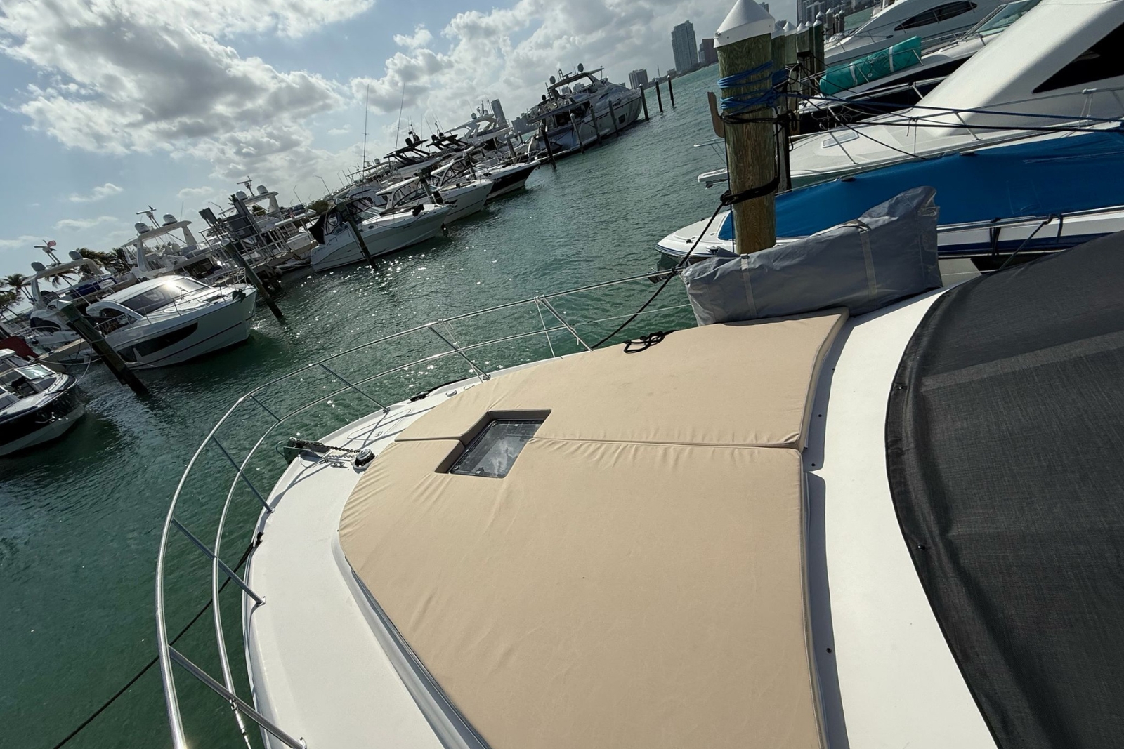 44' Sea Ray yacht charter Miami photo 2