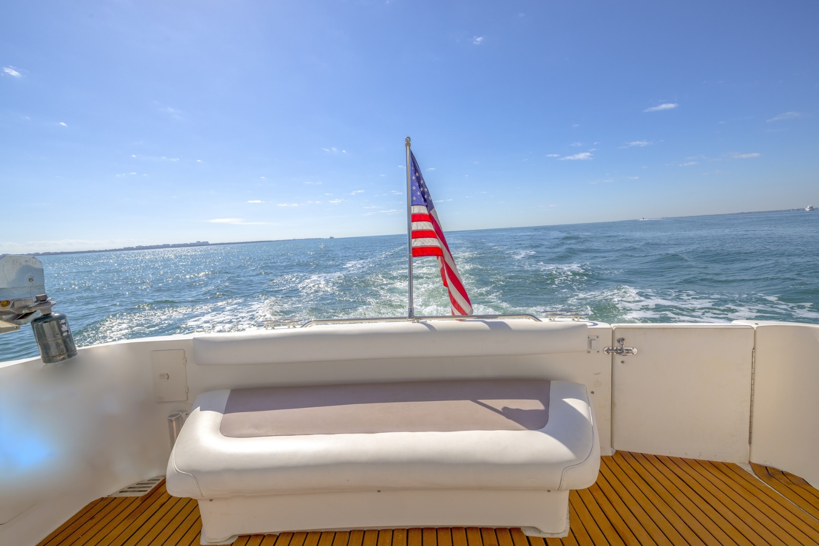 44' Sea Ray yacht charter Miami photo 4