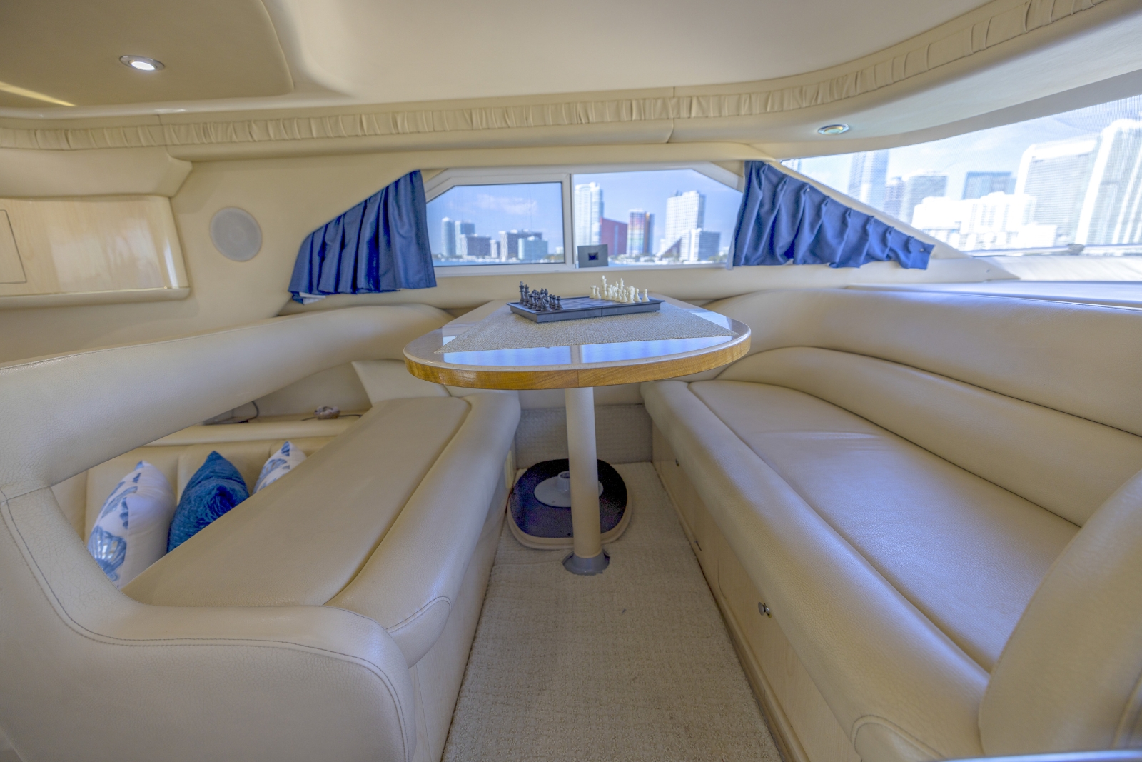 44' Sea Ray yacht charter Miami photo 6