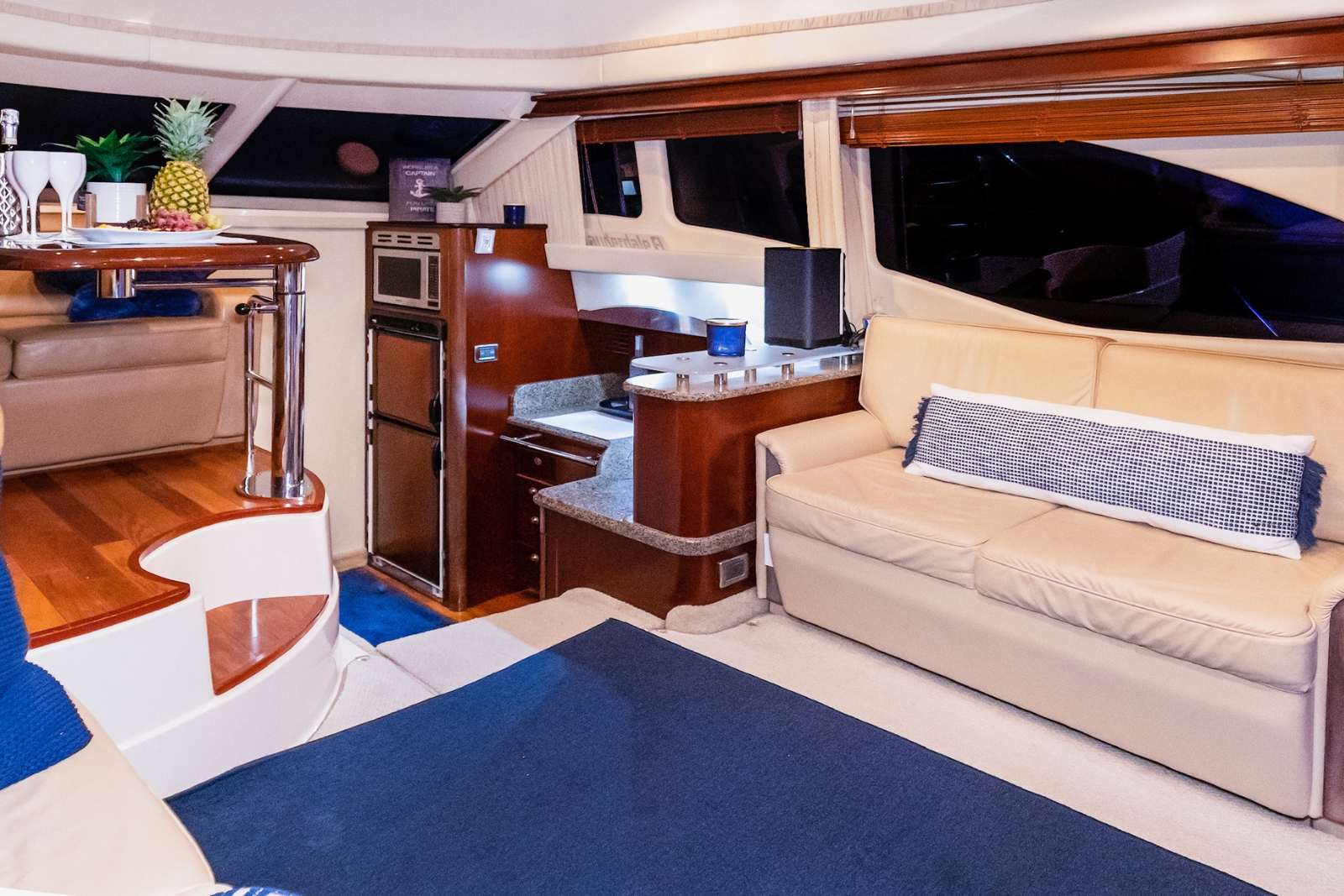 48' Sea Ray yacht charter Miami photo 7