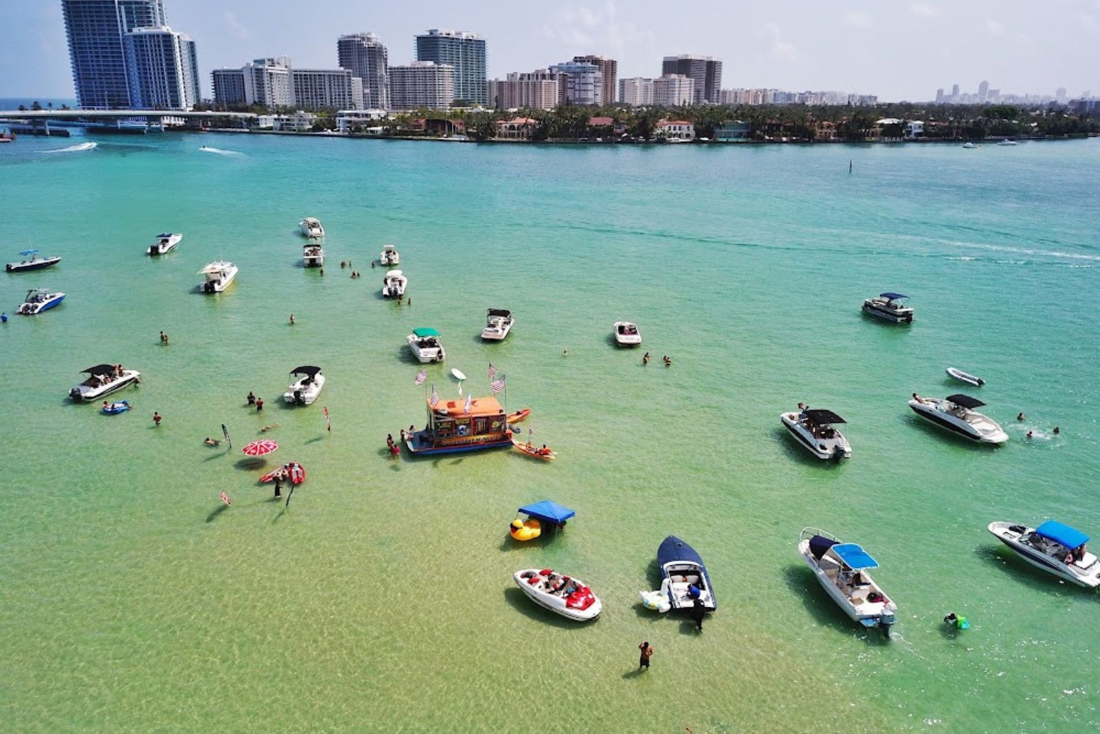 Sandbar Day Trips — Miami sandbar boats and skyline