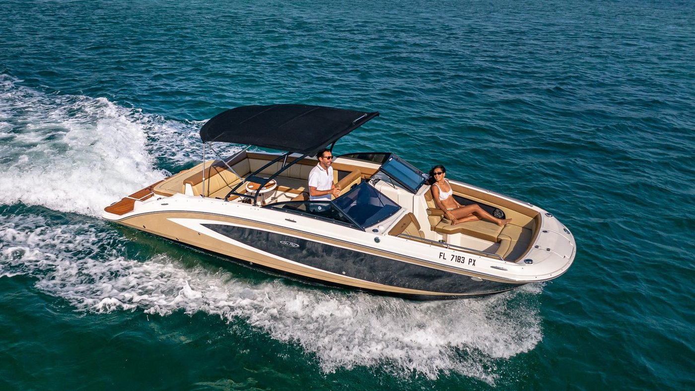 29' Sea Ray cruising off Miami Beach, an entry-level yacht charter